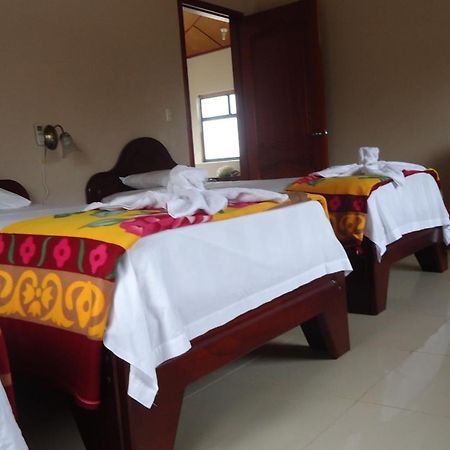 Casa Los Delfines Hotel Puerto Villamil Ngoại thất bức ảnh