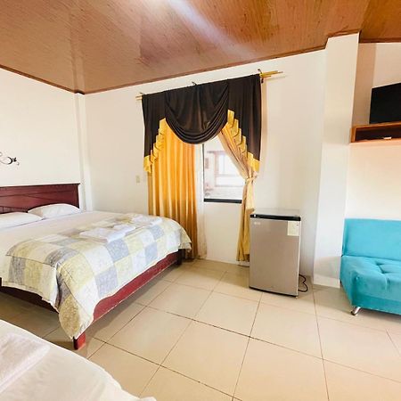 Casa Los Delfines Hotel Puerto Villamil Ngoại thất bức ảnh