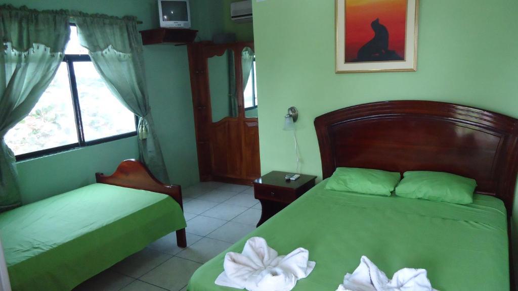 Casa Los Delfines Hotel Puerto Villamil Ngoại thất bức ảnh